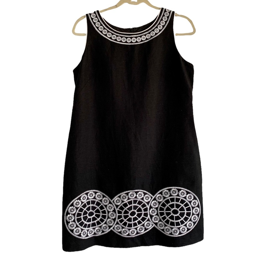 JESSICA HOWARD Sleeveless Shift Dress w/ Embroidered Details. SZ 12 black/white